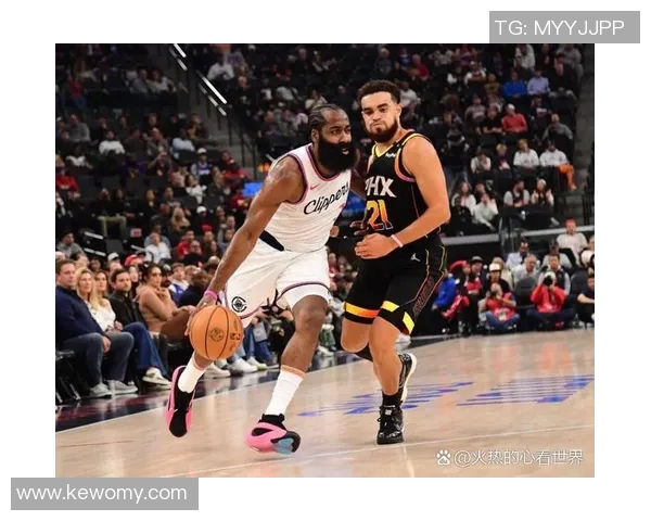 2021年NBA季后赛太阳队与快船队激战回顾与精彩瞬间分析